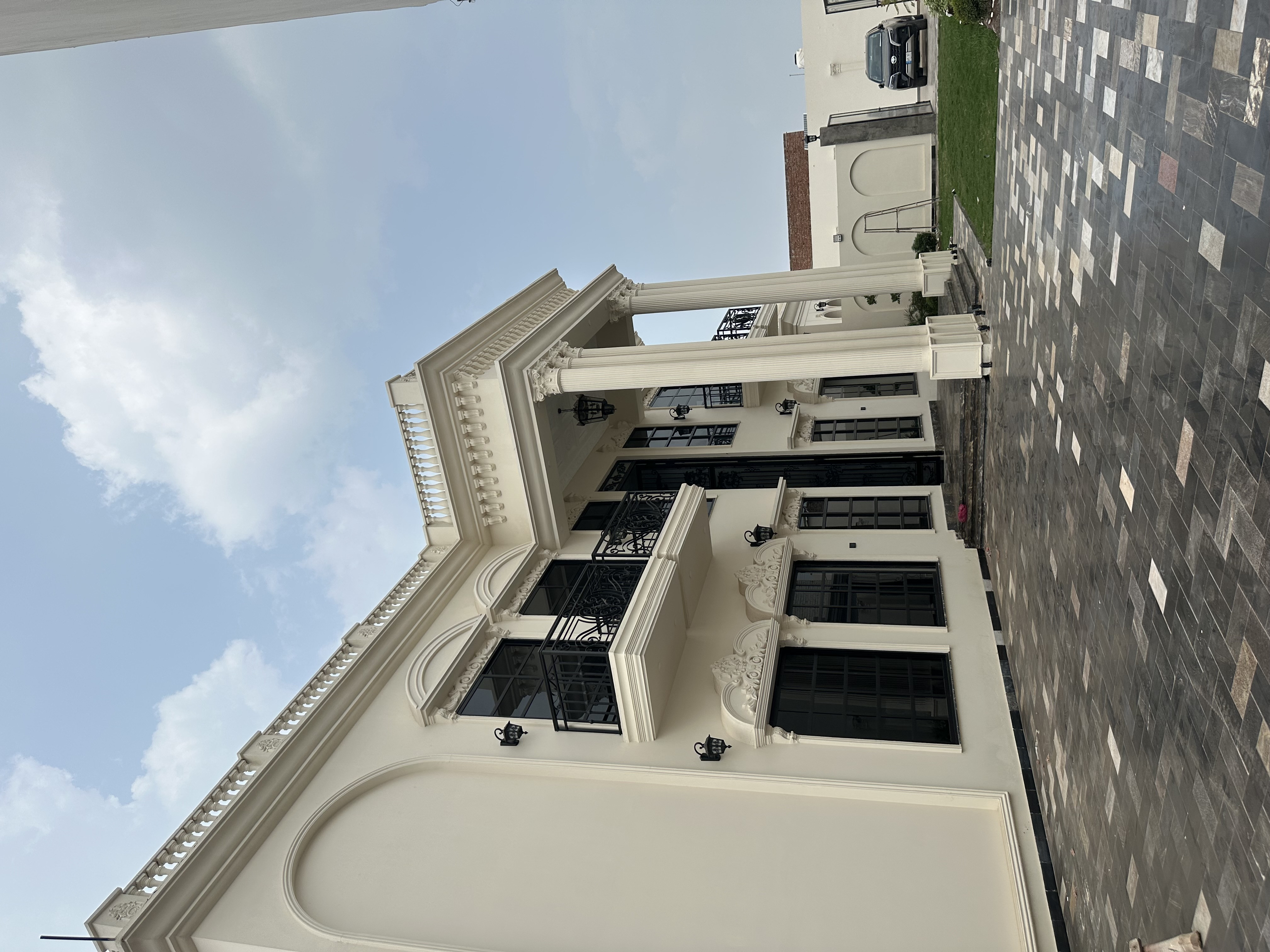 Project gallery image 7