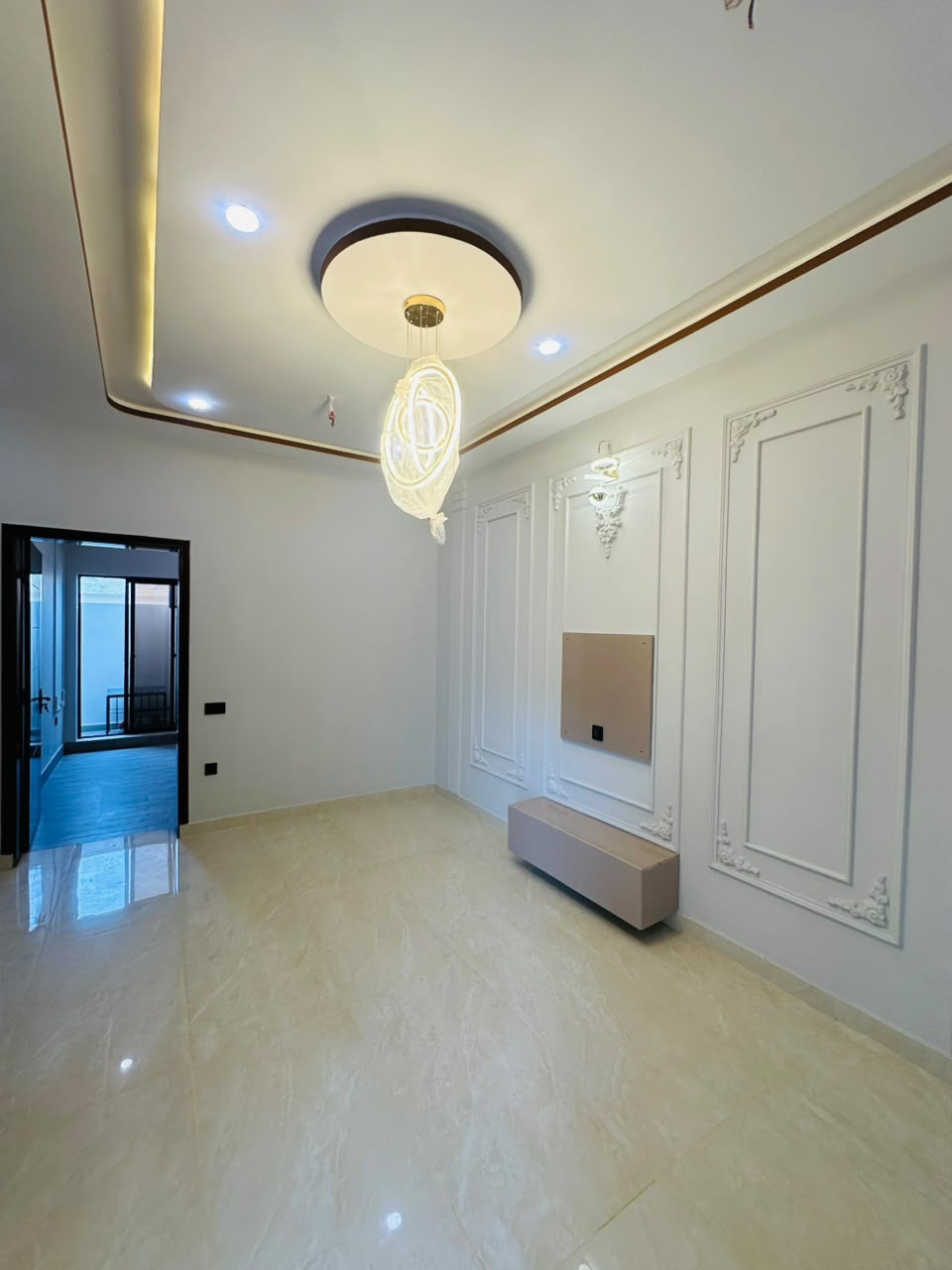 Property gallery image 7
